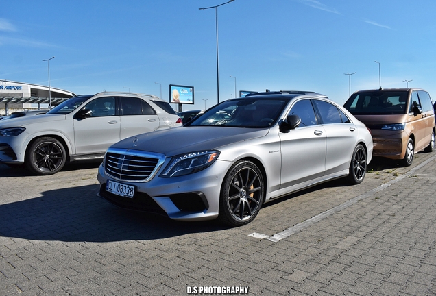 Mercedes-AMG S 63 V222