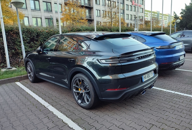 Porsche Cayenne Coupé Turbo E-Hybrid
