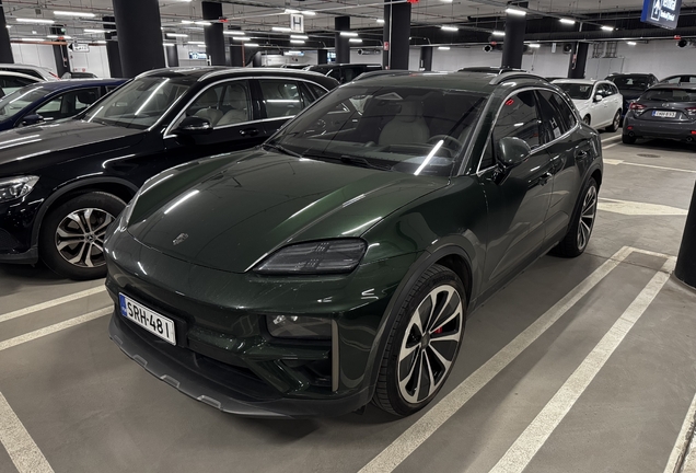 Porsche Macan EV Turbo