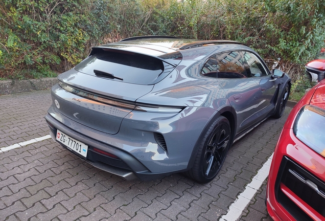 Porsche Taycan Turbo Cross Turismo MkII