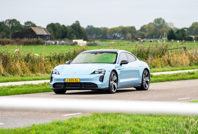 Porsche Taycan Turbo S