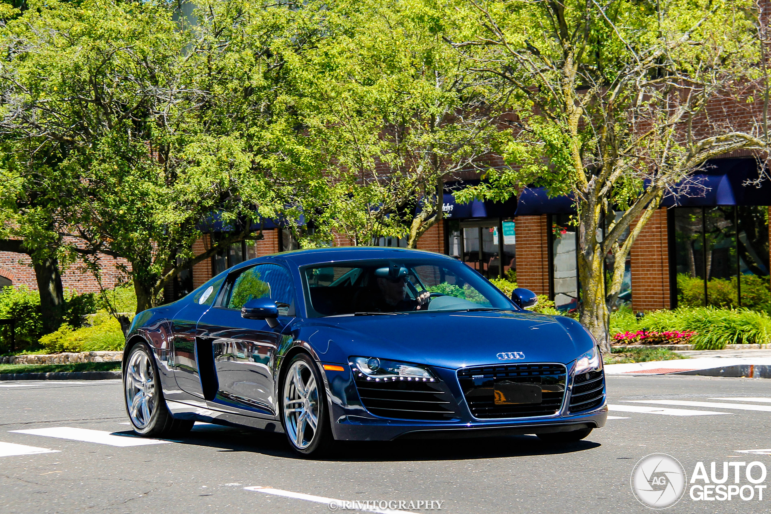 Audi R8