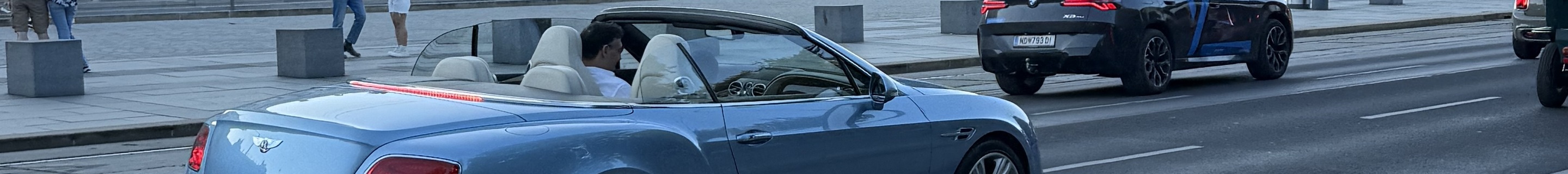 Bentley Continental GTC V8 2016