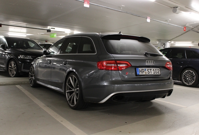 Audi RS4 Avant B8