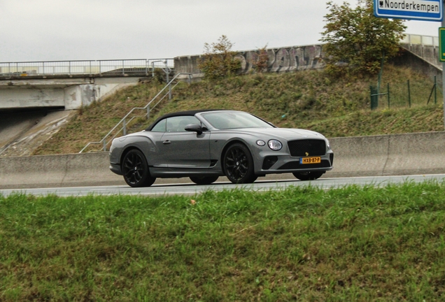 Bentley Continental GTC V8 S 2023
