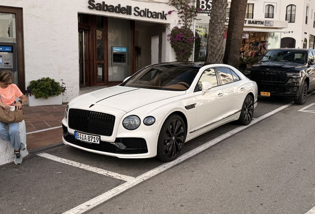 Bentley Flying Spur Hybrid