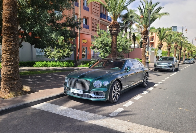 Bentley Flying Spur Hybrid