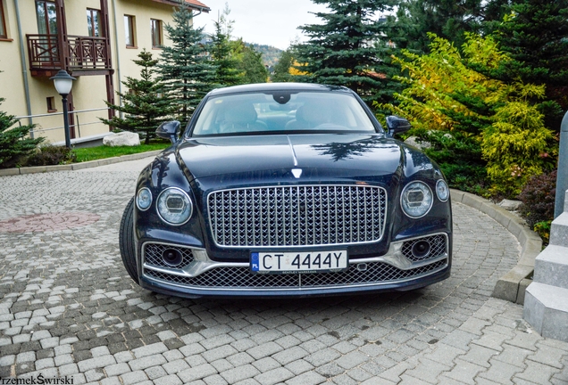 Bentley Flying Spur V8 2021