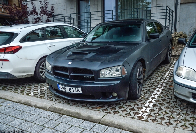 Dodge Charger SRT-8