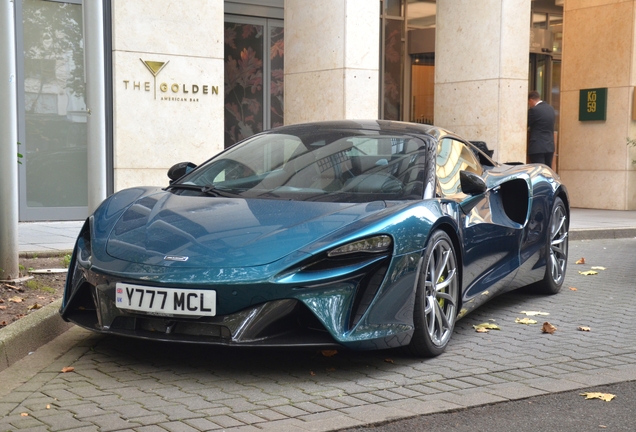 McLaren Artura Spider