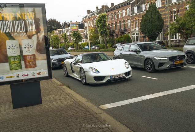Porsche 918 Spyder Weissach Package