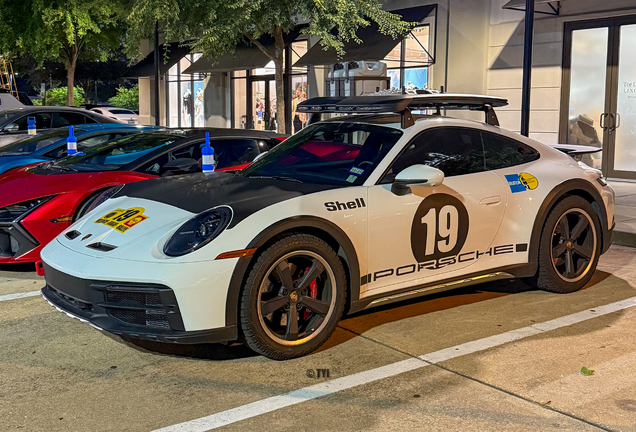 Porsche 992 Dakar