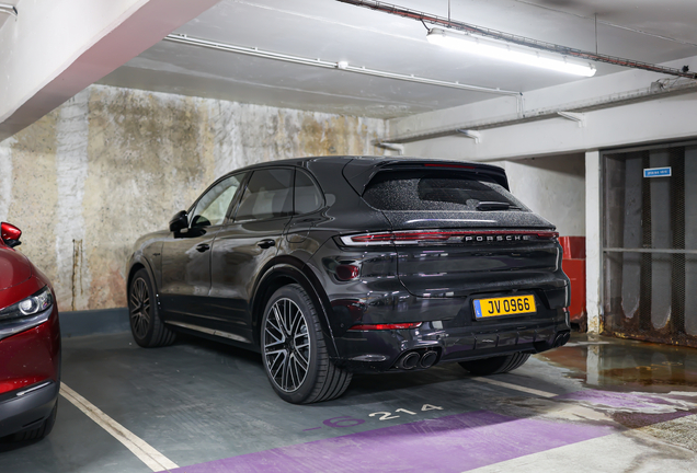 Porsche 9YA Cayenne Turbo E-Hybrid