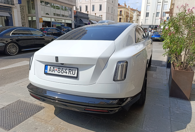 Rolls-Royce Spectre Black Badge