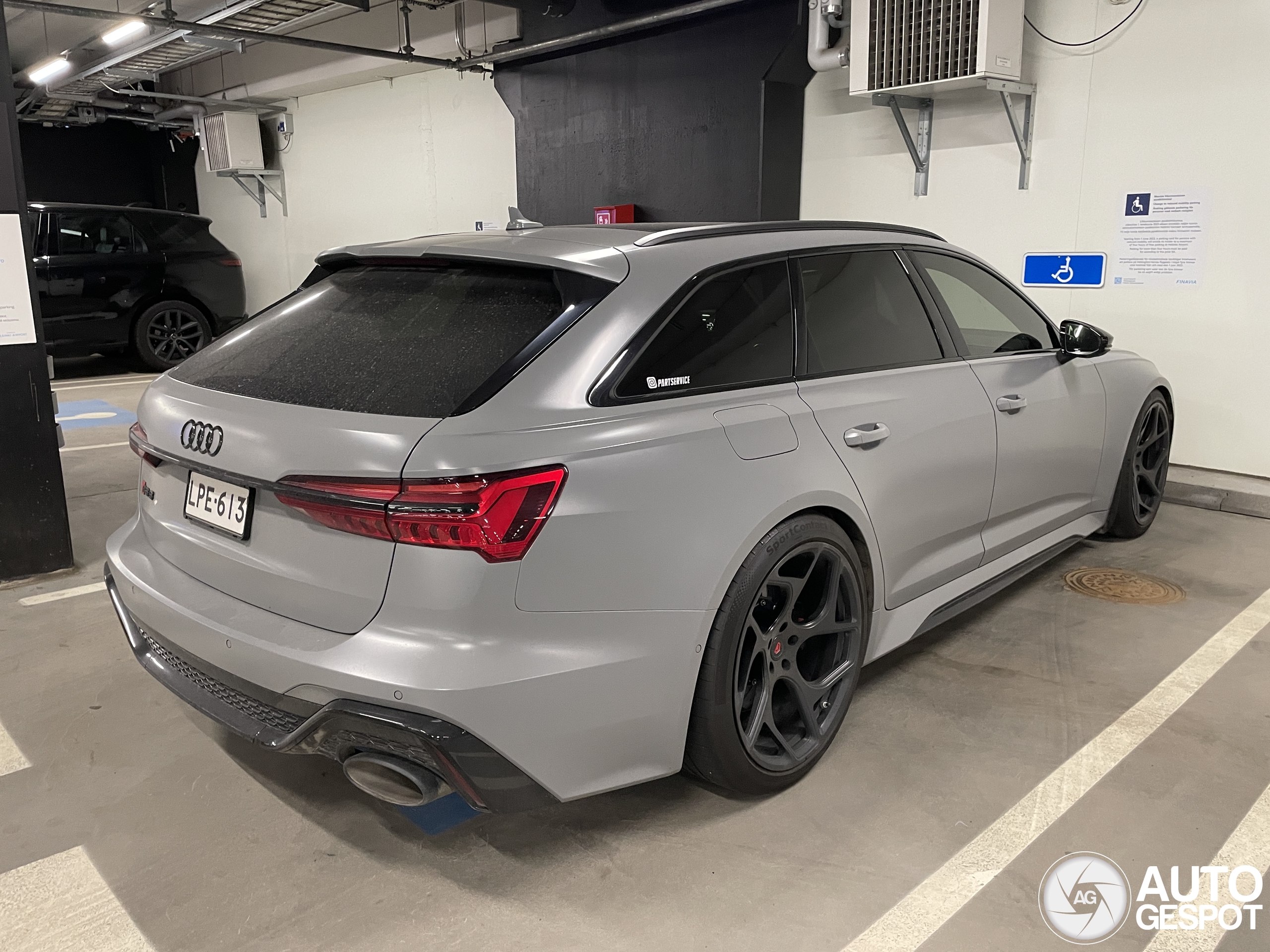 Audi RS6 Avant C8