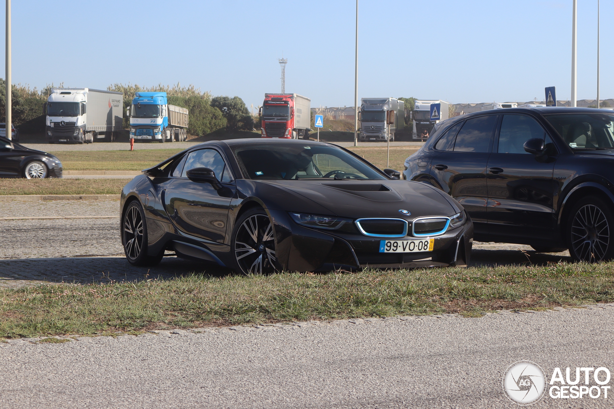 BMW i8