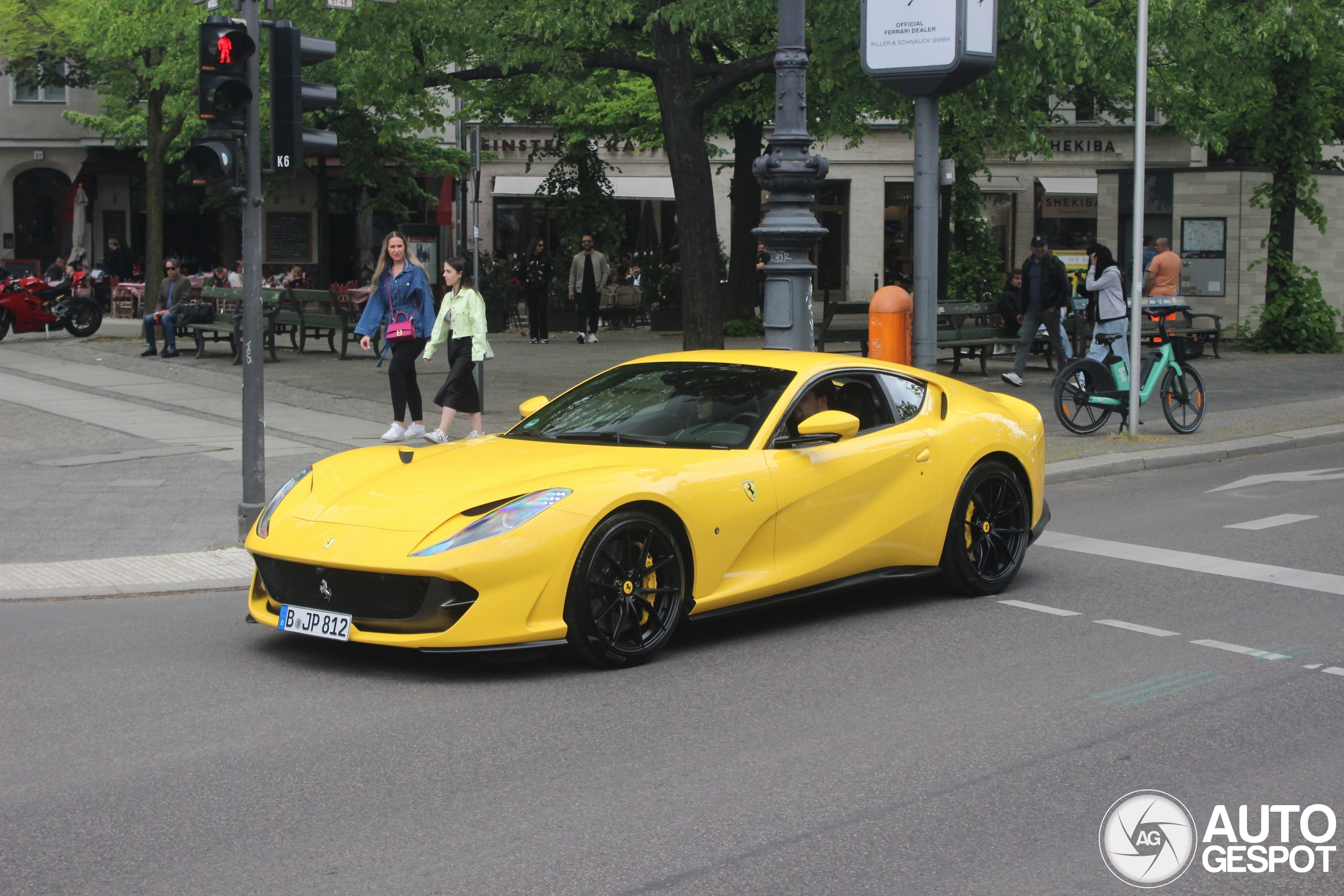 Ferrari 812 Superfast