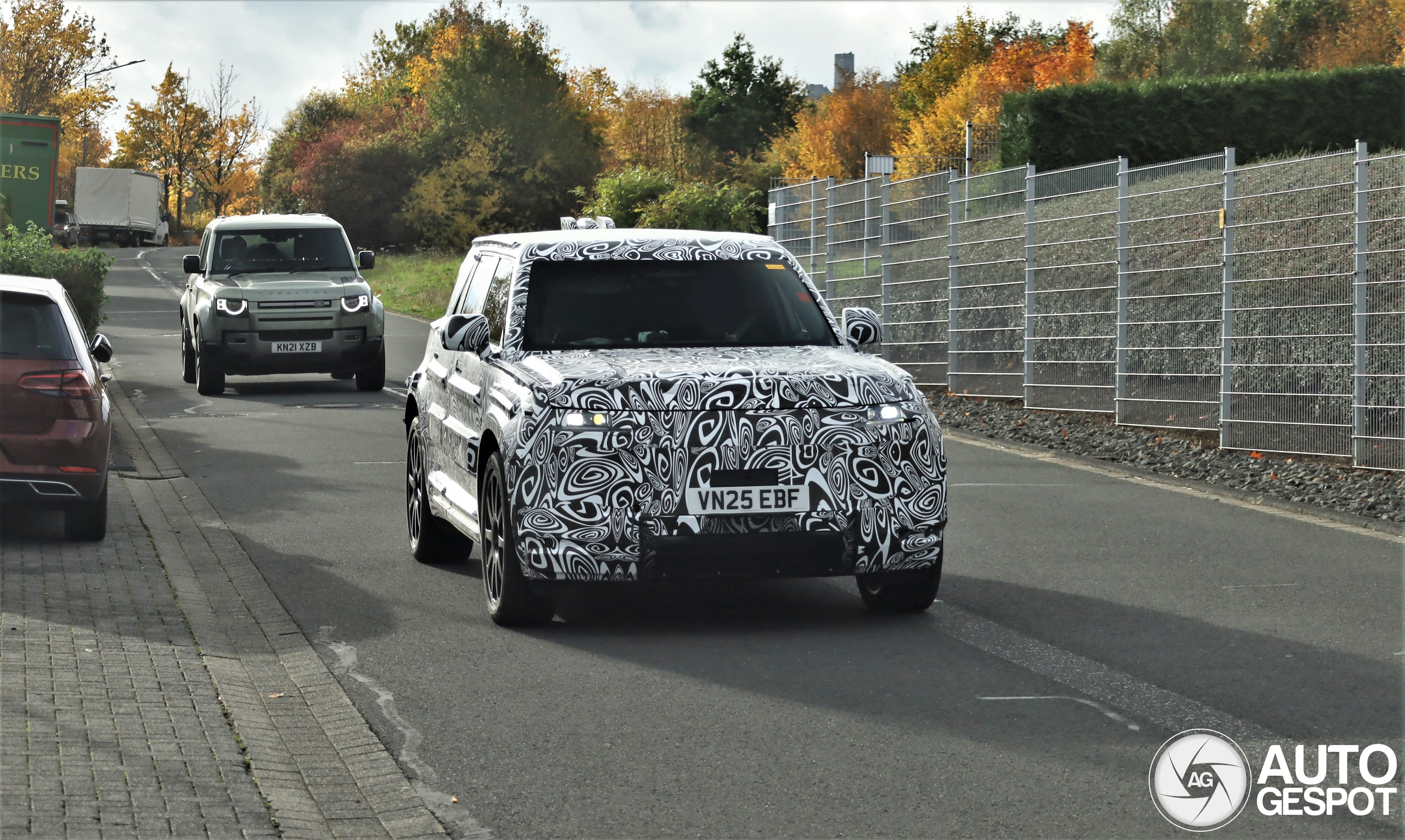 Land Rover Defender Sport