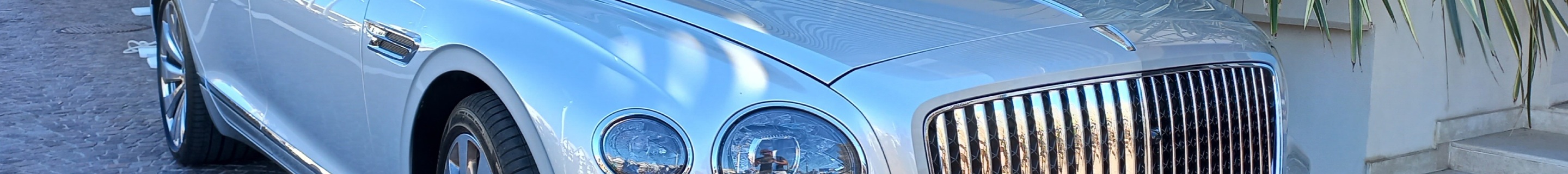 Bentley Flying Spur Hybrid