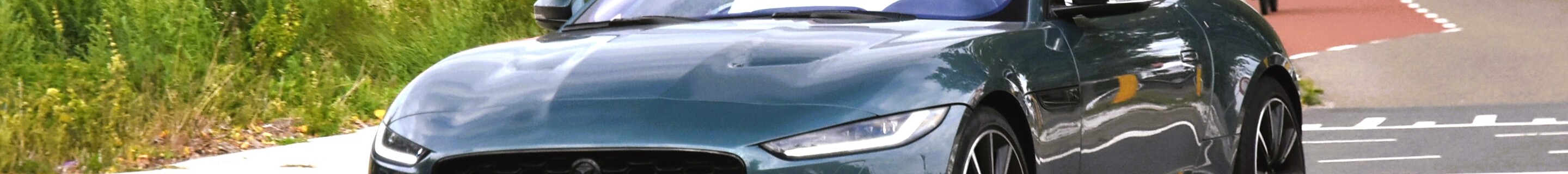 Jaguar F-TYPE P450 75 Convertible