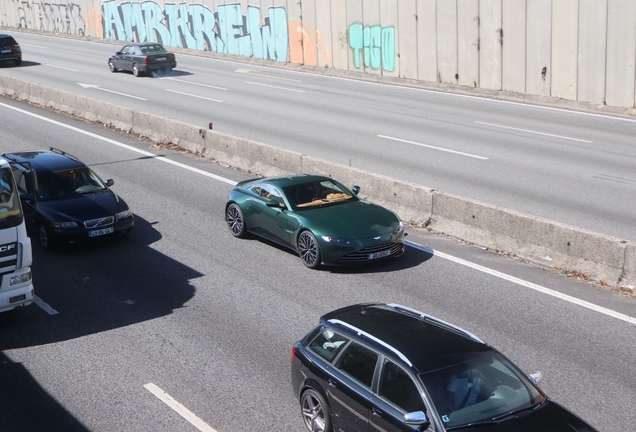 Aston Martin V8 Vantage 2018