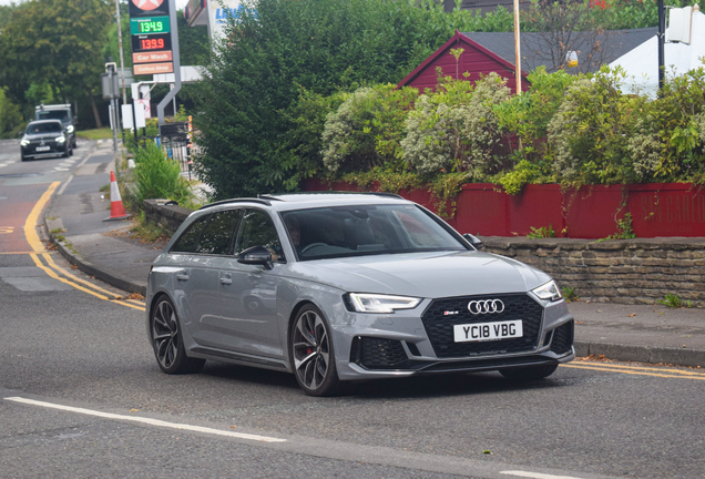 Audi RS4 Avant B9