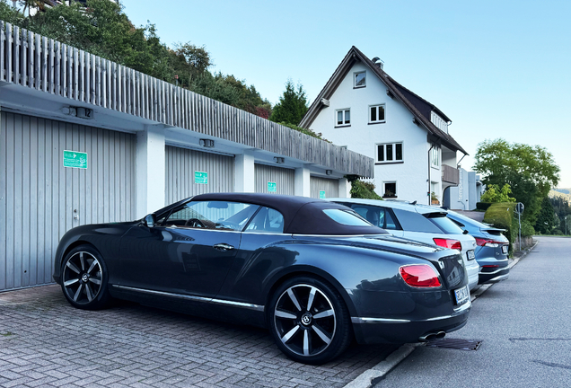 Bentley Continental GTC V8 2016