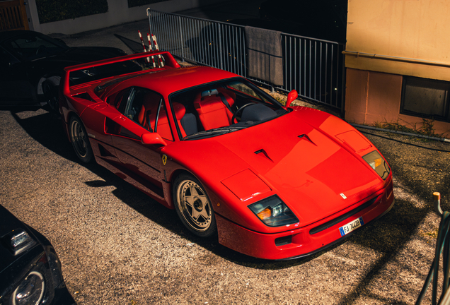 Ferrari F40