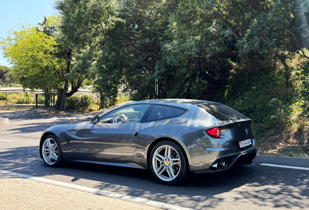 Ferrari FF