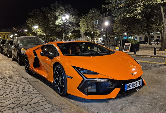 Lamborghini Revuelto