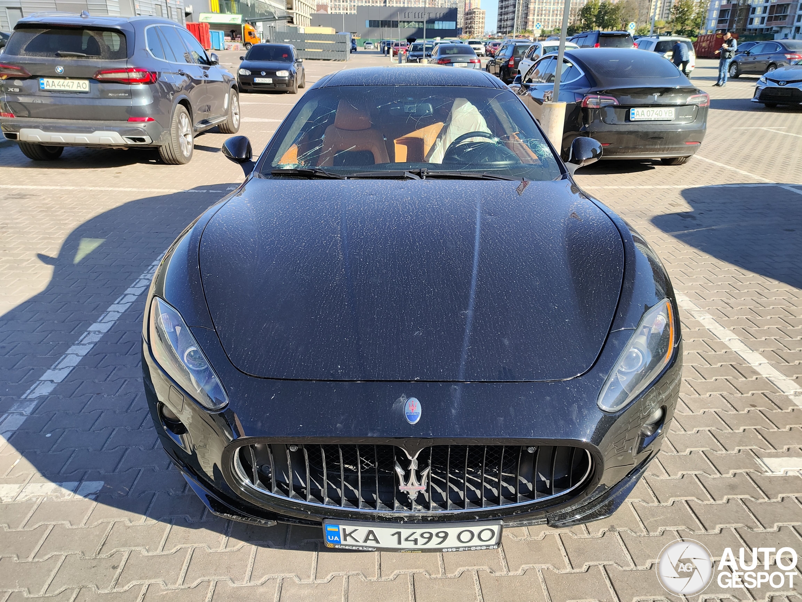 Maserati met vreemde schade in Oekra&iuml;ne gespot