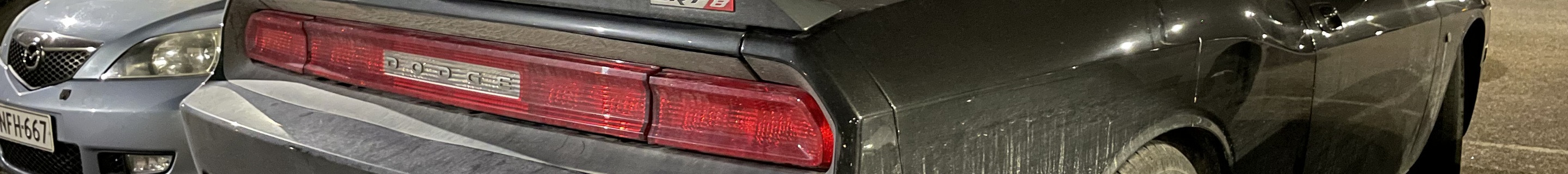 Dodge Challenger SRT-8