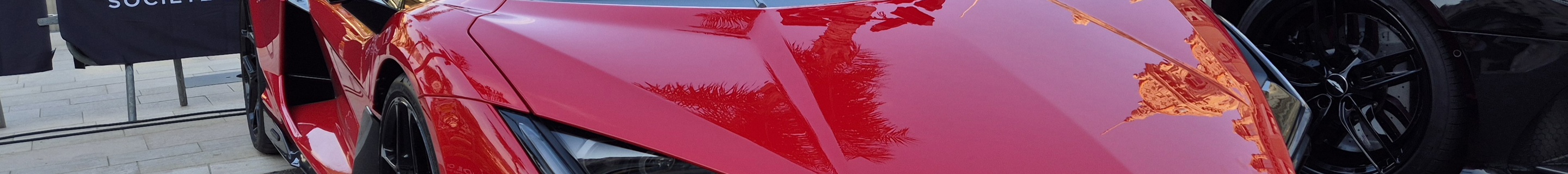 Lamborghini Revuelto