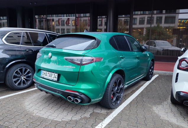 Alfa Romeo Stelvio Quadrifoglio 2023