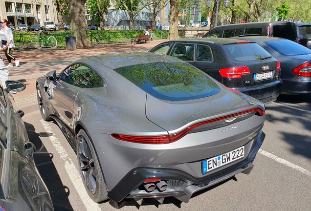 Aston Martin V8 Vantage 2018