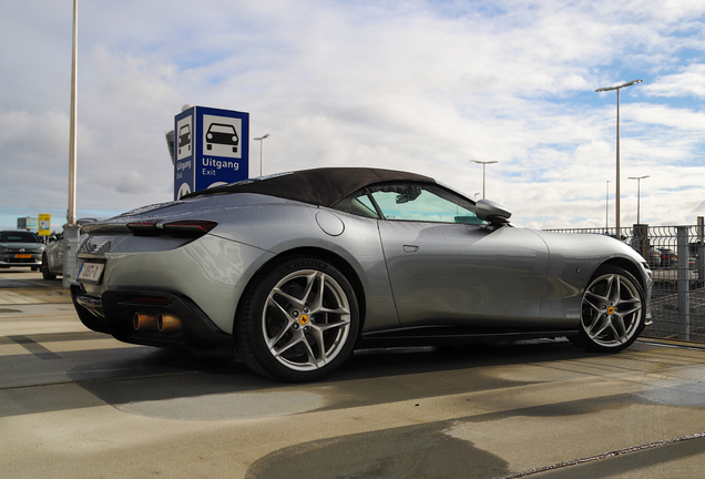 Ferrari Roma Spider