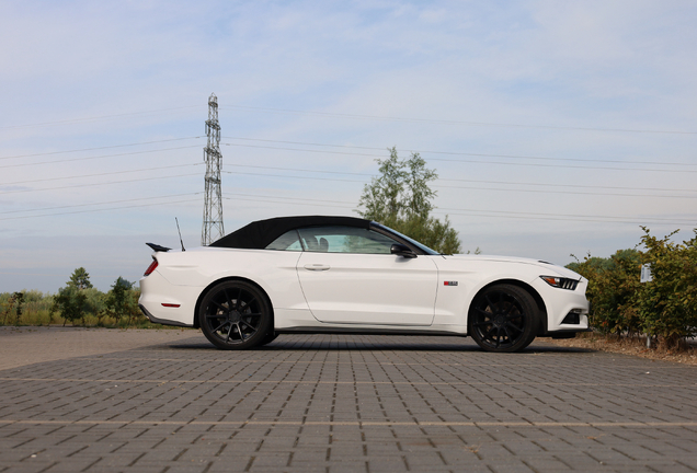 Ford Mustang GT Convertible 2015