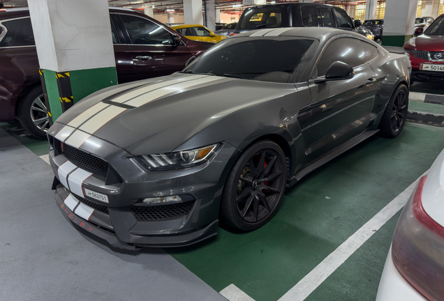 Ford Mustang Shelby GT350 2015