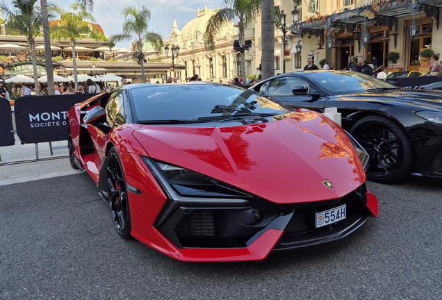 Lamborghini Revuelto