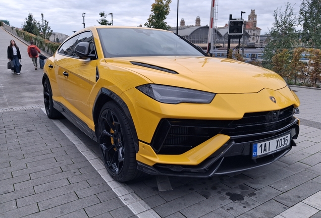 Lamborghini Urus Performante