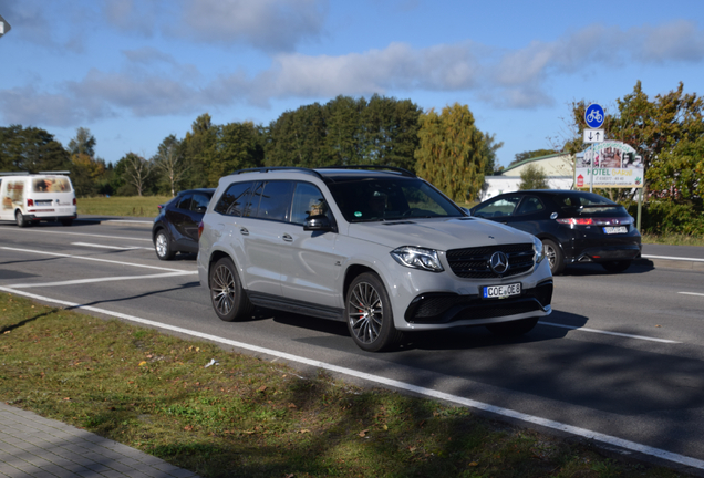 Mercedes-AMG GLS 63 X166