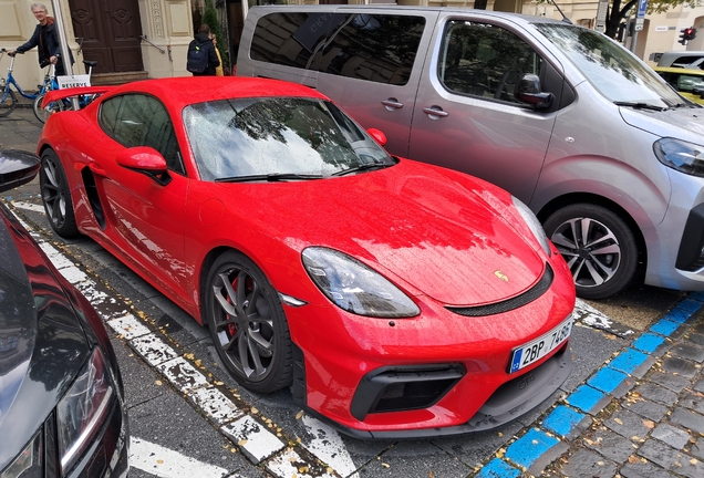 Porsche 718 Cayman GT4