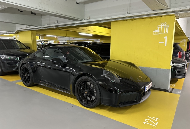 Porsche 992 Carrera 4 GTS MkII