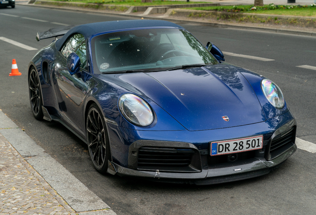 Porsche 992 Turbo S Cabriolet MkI Brabus 820