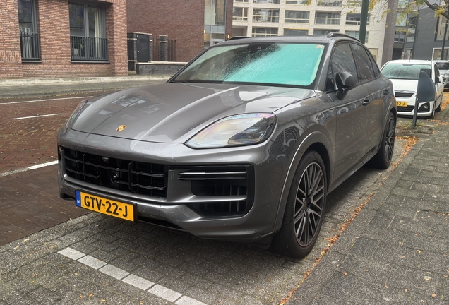 Porsche 9YA Cayenne Turbo E-Hybrid