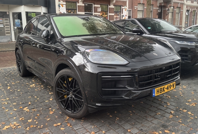 Porsche Cayenne Coupé Turbo E-Hybrid