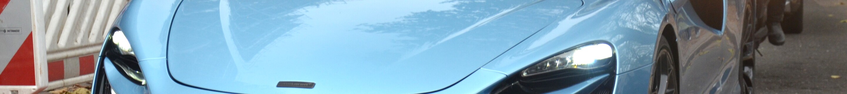 McLaren Artura Spider