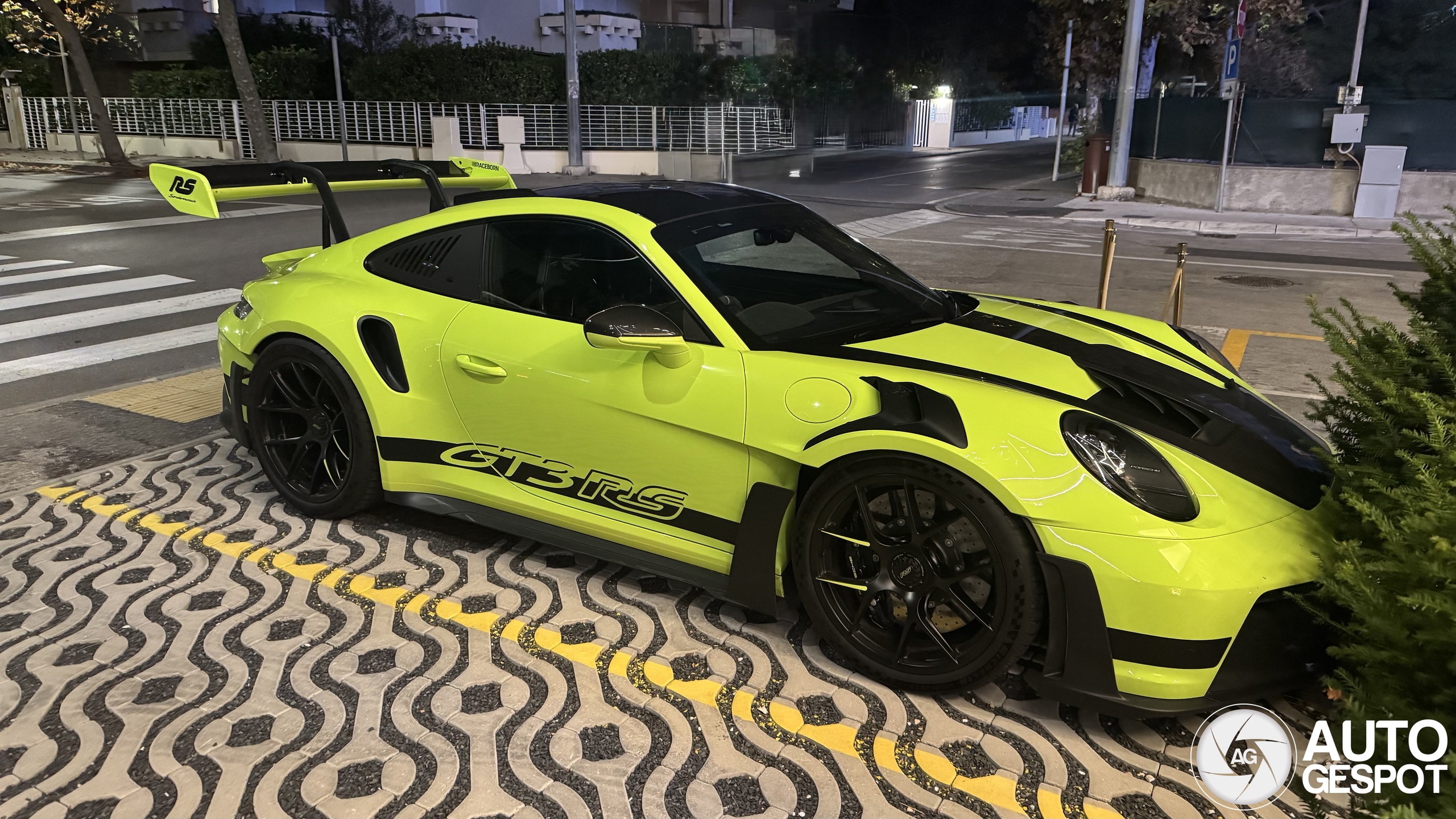 Porsche 992 GT3 RS MkI Weissach Package