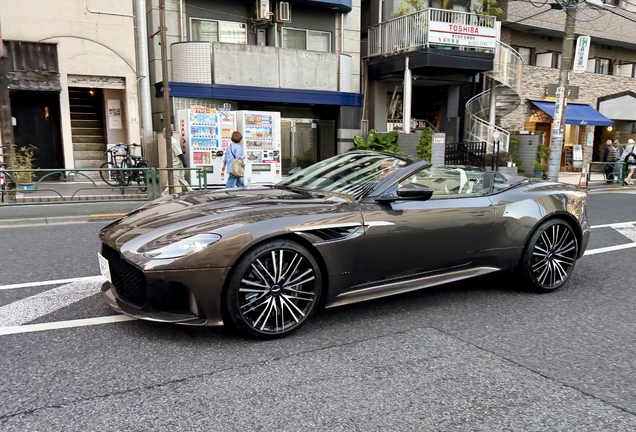Aston Martin DBS Superleggera Volante