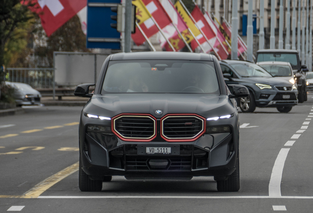 BMW XM G09 Label Red